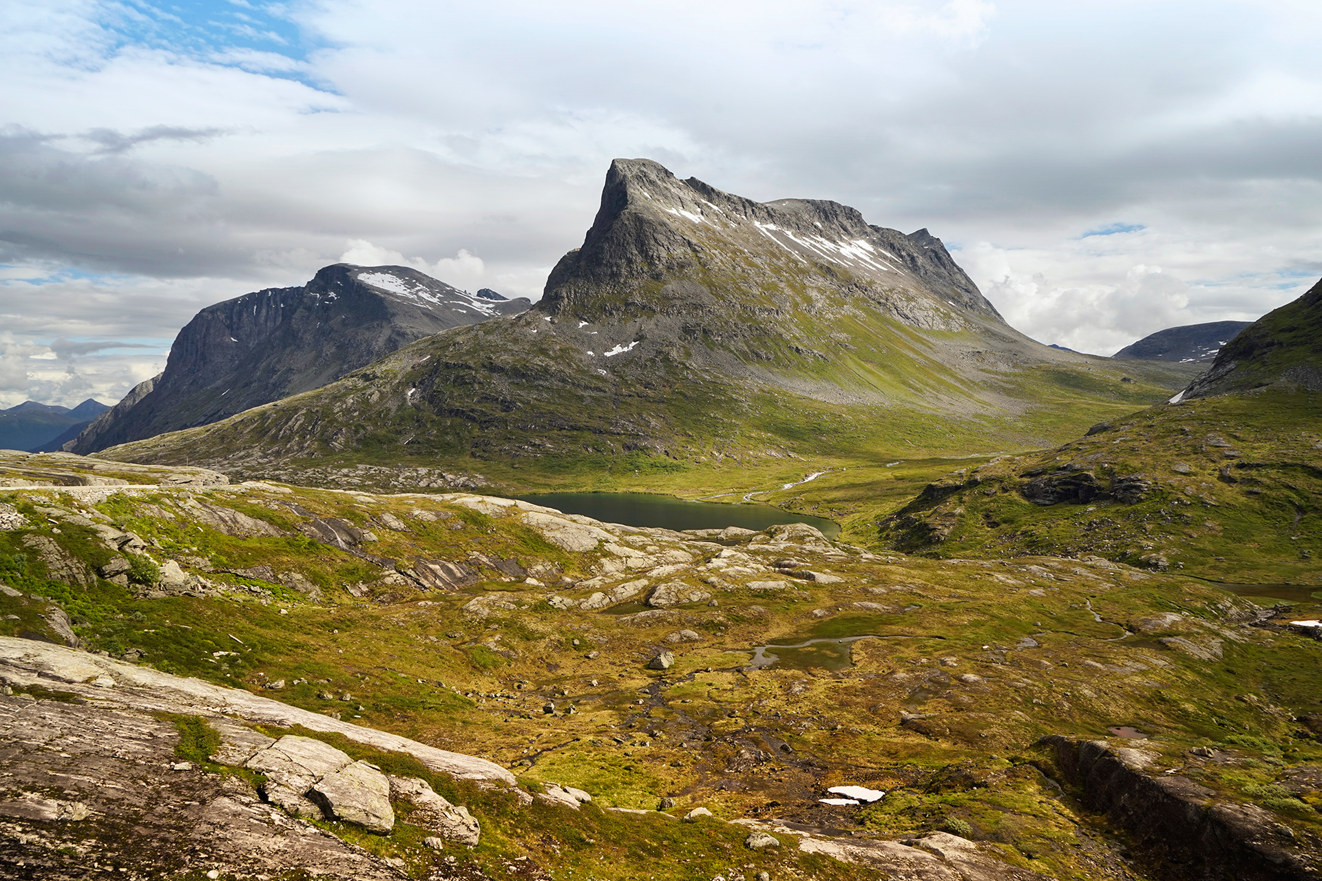 Geiranger-Trollstigen - Valldal - Rv63