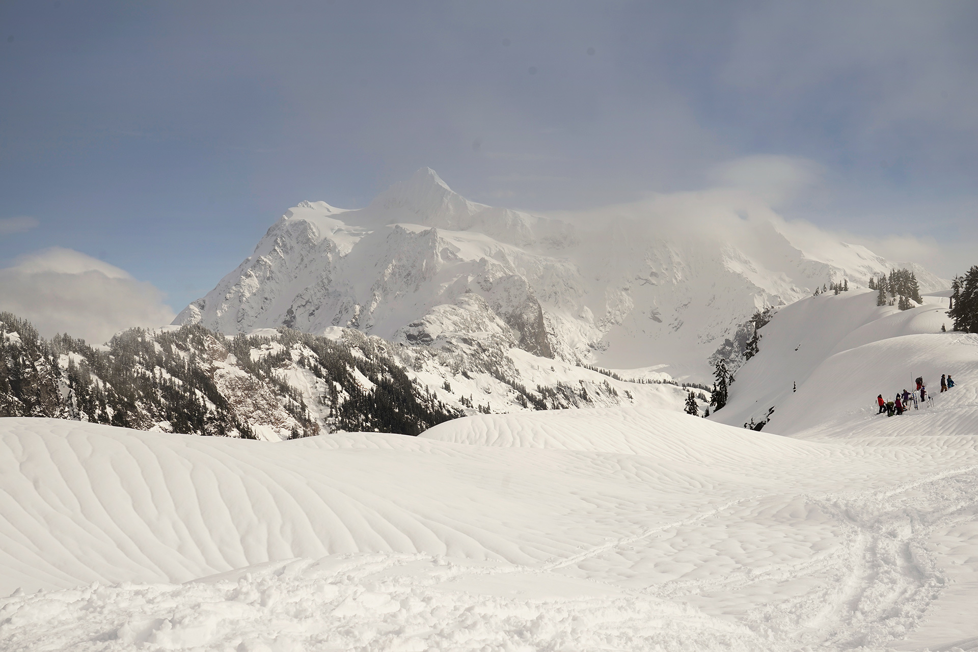 WanderingAway.com : Snowshoeing Artist Point at Mt. Baker