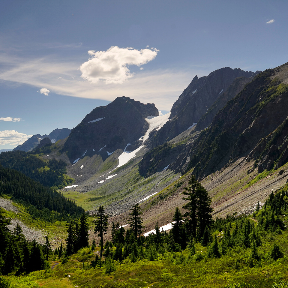 WanderingAway.com : Hiking Hidden Lake Fire Lookout